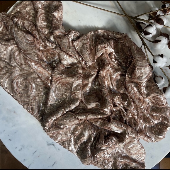 Missguided Gold Sequence Dress, Size 8 - Picture 2 of 5